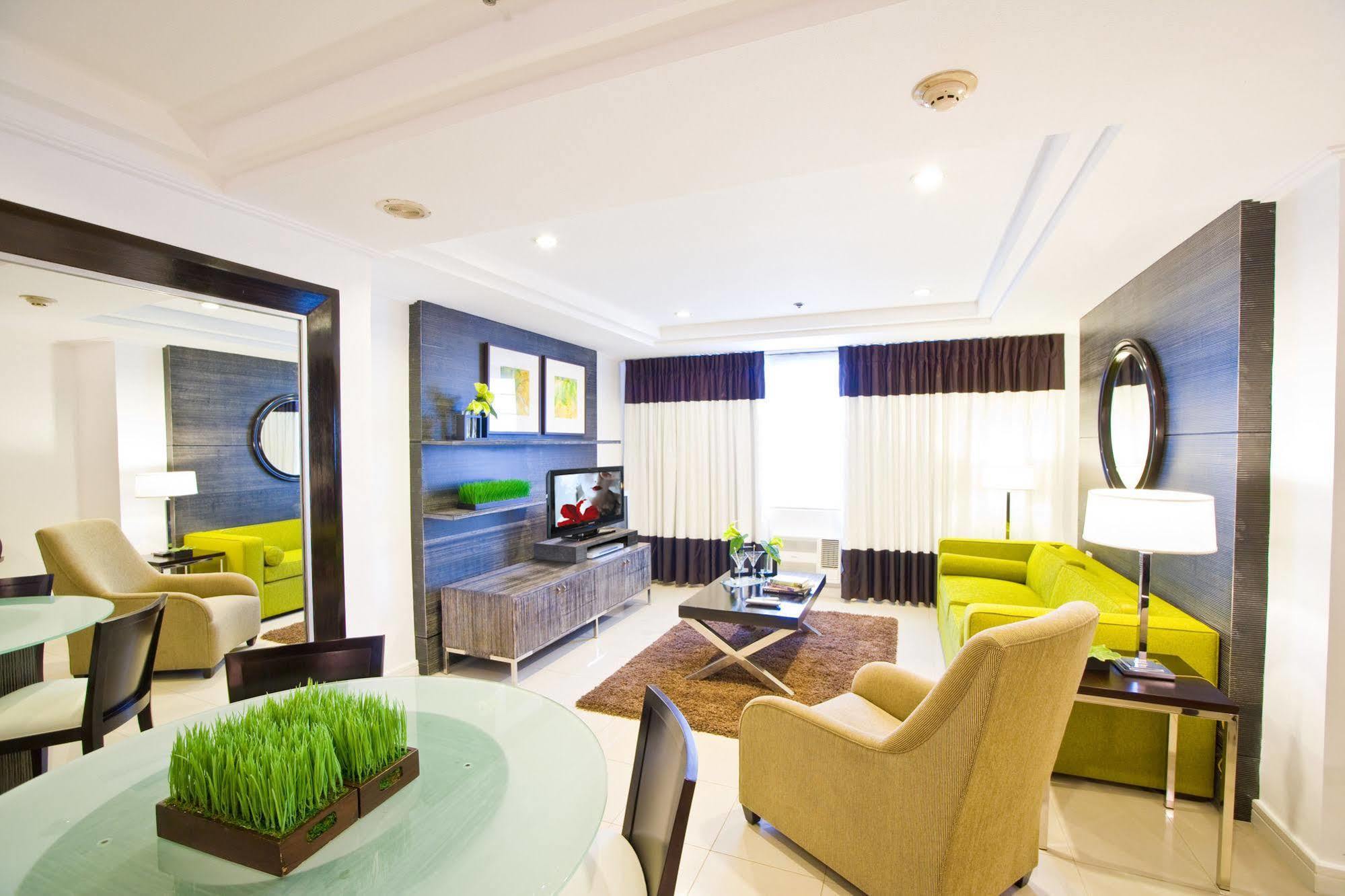 Astoria Plaza Hotel Pasig City Luaran gambar