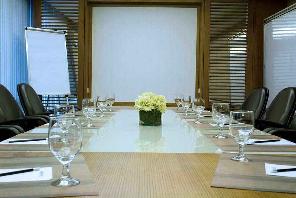 Astoria Plaza Hotel Pasig City Luaran gambar